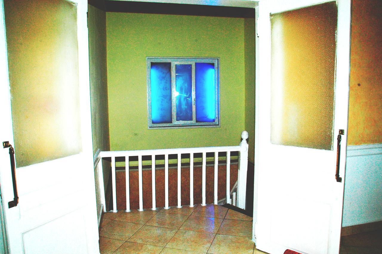 Lozanni Hostel Athens Exterior photo
